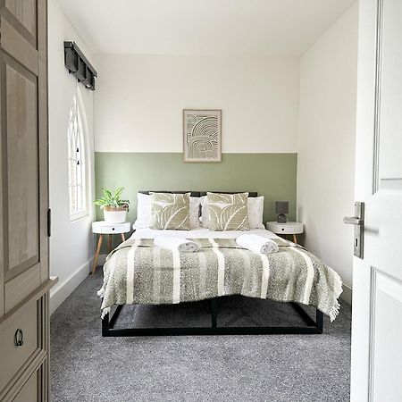 Stylish & Spacious City Centre 3-Bedroom Townhouse - Sleeps 6 Canterbury Zewnętrze zdjęcie