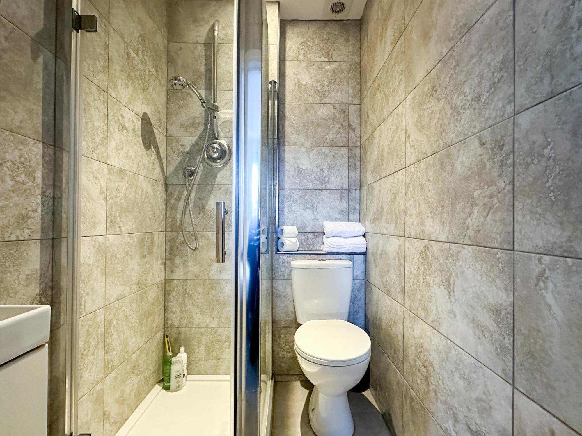 Stylish & Spacious City Centre 3-Bedroom Townhouse - Sleeps 6 Canterbury Zewnętrze zdjęcie