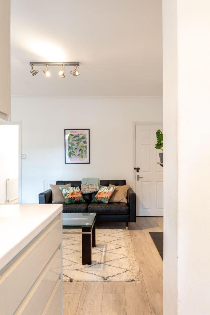 Stylish & Spacious City Centre 3-Bedroom Townhouse - Sleeps 6 Canterbury Zewnętrze zdjęcie