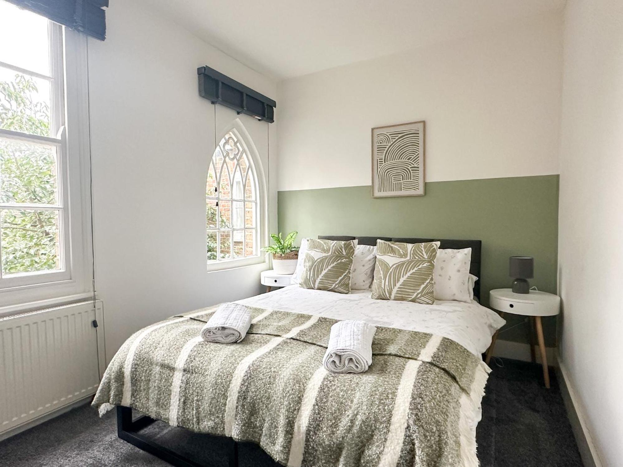 Stylish & Spacious City Centre 3-Bedroom Townhouse - Sleeps 6 Canterbury Zewnętrze zdjęcie
